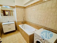 Pronájem zděného bytu 2+kk s lodžií, Tábor - Nerudova - IMG_7969.jpg