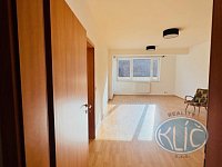 Pronájem zděného bytu 2+kk s lodžií, Tábor - Nerudova - IMG_7972.jpg