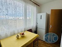 Pronájem bytu 2+1 s balkonem, Tábor - Blanické předměstí - IMG_4418.jpg