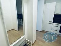 Pronájem nově zrenovovaného bytu 2+kk, Tábor - Hus. nám. - IMG_5602.jpg