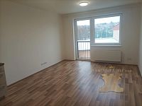 PRONÁJEM PĚKNÉHO NOVÉHO BYTU V SEDLČANECH - 2.jpg