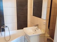 Byt 3+1, 72 m2, balkon - 11 byt 3+1.jpg