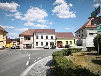Dva domy na náměstí s obrovským investičním potenciálem - 3 Krásná Hora nad Vlt.jpg