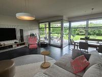 Prodej rodinného domu 5+kk s udržovanou zahradou, bazénem, garáží a pergolou, 855 m2, Hradec Králové - 23.jpg