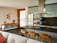 Prodej rodinného domu 5+kk s udržovanou zahradou, bazénem, garáží a pergolou, 855 m2, Hradec Králové - 66.jpg