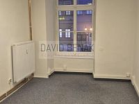 Pronájem kanceláře 15 m2, ulice V Kopečku, Hradec Králové - centrum - 8.jpg