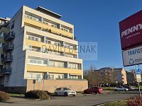 Pronájem bytu 1+kk, 20 m2, Labská Louka, Hradec Králové - Třebeš.