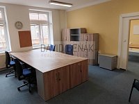 Prodej administrativní budovy o ploše 1 546 m2 v ulici Smilova v centru Pardubic - Zeleném Předměstí - 37.jpg