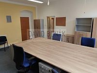 Prodej administrativní budovy o ploše 1 546 m2 v ulici Smilova v centru Pardubic - Zeleném Předměstí - 46.jpg