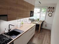 Pronájem bytu 3+1, 85 m2 s lodžií, Jungmannova ul., Pražské Předměstí, Hradec Králové. - 120.jpg