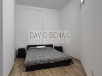 Pronájem bytu 2+kk o výměře 61 m2 s lodžií v ulici Za Pasáží, Zelené Předměstí, Pardubice - 10.jpg