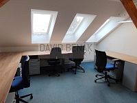 Prodej administrativní budovy o ploše 1 546 m2 v ulici Smilova v centru Pardubic - Zeleném Předměstí - 118.jpg