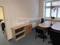 Prodej administrativní budovy o ploše 1 546 m2 v ulici Smilova v centru Pardubic - Zeleném Předměstí - 4.jpg