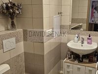 Pronájem bytu 1+kk, 28 m2, lodžie, Brožíkova, Nový Hradec Králové - 20260209_121248.jpg