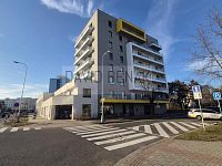 Pronájem - kryté garážové parkovací stání pro osobní automobil na Slezském Předměstí v HK. - 004.jpg