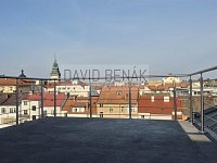 Pronájem podkrovního bytu 2+kk, 53m2, s terasou 10m2, ulice Za Pasáží, Pardubice - Zelené Předměstí. - 008.jpg