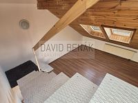 Pronájem podkrovního bytu 2+kk, 53m2, s terasou 10m2, ulice Za Pasáží, Pardubice - Zelené Předměstí. - 014.jpg