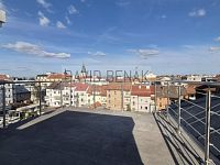 Pronájem podkrovního bytu 2+kk, 53m2, s terasou 10m2, ulice Za Pasáží, Pardubice - Zelené Předměstí. - 019.jpg