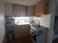 Pronájem podkrovního bytu 2+kk, 53m2, s terasou 10m2, ulice Za Pasáží, Pardubice - Zelené Předměstí. - mezonet 4.jpg