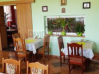 Prodej zavedené a kompletně vybavené restaurace, motorest Piccolo, Všestary u Hradce Králové. - 003.jpg