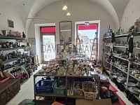 Pronájem obchodního prostoru o výměře 60 m2 s výlohou do Malého náměstí v centru Hradce Králové. - 010.jpg