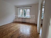 Pronájem prostorného, zděného bytu 2+1, 68 m2 , s balkónem v ulici Šimkova v Hradci Králové. - 9.jpg