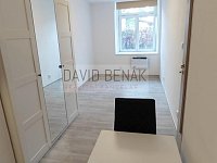 Pronájem jednotky 1+kk, 21 m2, Masarykovo náměstí, Hradec Králové - centrum - 19.jpg