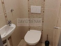 Pronájem jednotky 1+kk, 21 m2, Masarykovo náměstí, Hradec Králové - centrum - 8.jpg