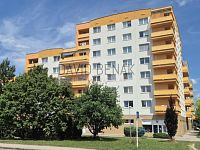 Pronájem prostorného bytu 2+kk, 54 m2, Jana Masaryka, Nový Hradec Králové