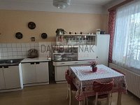 Prodej rodinného domu se zahradou, Oldřichova ul., Nový Hradec Králové. - 009.jpg