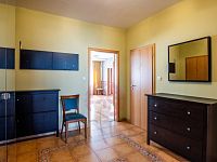 Pronájem bytu 4+kk 120 m2 v Thámové ulici - 2X9A3303.jpg