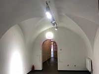 Obchodní prostor o velikosti 42 m2 - 26c4b4be-b8da-4e48-9167-ceda417c1330.JPG