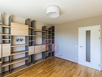 Pronájem bytu 3+kk s terasou v Braníku - Connor_Jandourek_photostudio-3690.jpg