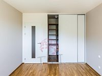 Pronájem bytu 3+kk s terasou v Braníku - Connor_Jandourek_photostudio-3708.jpg