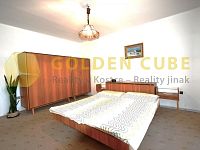 Prodej bytu 3+1, garáž, sklep, balkon, 79m2, Podlešín, okr. Kladno - 05-Ložnice 2.jpg