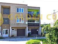 Prodej bytu 3+1, garáž, sklep, balkon, 79m2, Podlešín, okr. Kladno - Dům 1.jpg