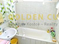 Prodej bytu 3+1, garáž, sklep, balkon, 79m2, Podlešín, okr. Kladno - Koupelna.jpg