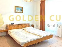 Prodej bytu 3+1, garáž, sklep, balkon, 79m2, Podlešín, okr. Kladno - Ložnice 1.jpg
