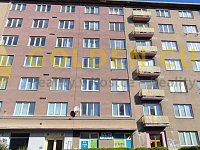 Prodej bytu 2+kk, 52,4 m2, Kavkazská ulice, Vršovice, Praha 10 - 10-Dům - čelní pohled.jpg