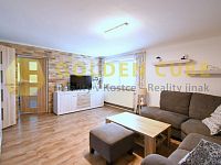 Vícegenerační rodinný dům 150m2, zahrada 461 m2, garáž, Přezletice, Praha - Východ