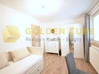 Vícegenerační rodinný dům 150m2, zahrada 461 m2, garáž, Přezletice, Praha - Východ - 03-Pokoj III c - patro.JPG