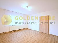Vícegenerační rodinný dům 150m2, zahrada 461 m2, garáž, Přezletice, Praha - Východ - 10-Pokoj III b přízemí.JPG