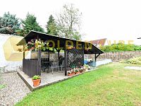 Vícegenerační rodinný dům 150m2, zahrada 461 m2, garáž, Přezletice, Praha - Východ - 14-Altánek 1.JPG