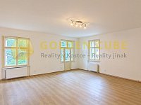 Pronájem mezonetového bytu 2+1, 83 m2, U Vorlíků, Praha - Bubeneč - 06-Obývací pokoj.jpg