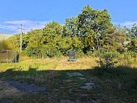 Prodej podkrovního bytu 1+1, 59m2, garáž, Slaný, Nosačická - 21-Zahrada.jpg
