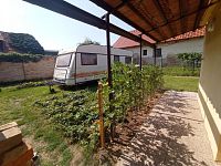 Přízemní rodinný dům se zahrádkou v obci Brod nad Dyjí - IMG_20250807_104205.jpg