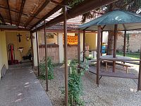 Přízemní rodinný dům se zahrádkou v obci Brod nad Dyjí - IMG_20250807_104606.jpg