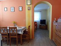 Přízemní rodinný dům se zahrádkou v obci Brod nad Dyjí - IMG_20250807_105545.jpg