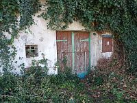 Vinný sklep s pozemkem ve vinařské uličce v Novosedlech - IMG_20250805_092656.jpg