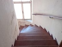 Prodej id. 1/2 historického domu se zahradou v centru Mikulova. - IMG_20220720_152018.jpg